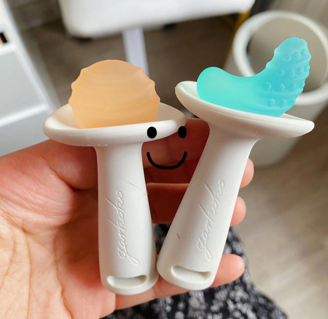 牙膠和磨牙棒哪個好用 牙膠和磨牙棒哪個好用